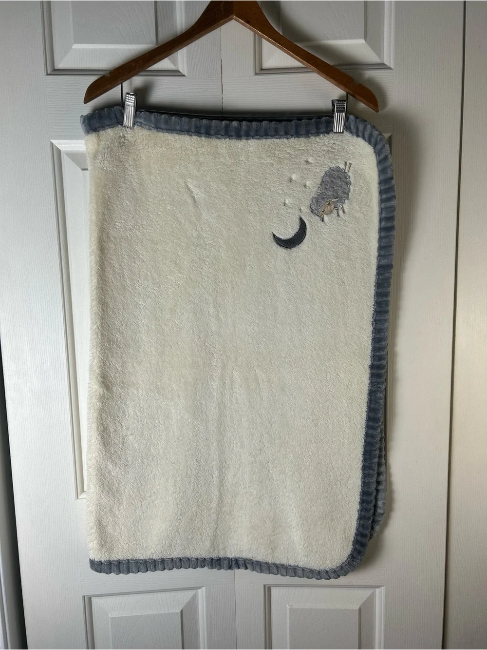 SL Home Fashions Sheep Lamb Moon Stars Baby Blanket Cream Gray Edge Ribbed Trim